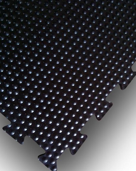 Interlocking Rubber Stable Mats - Slip Not Co Uk